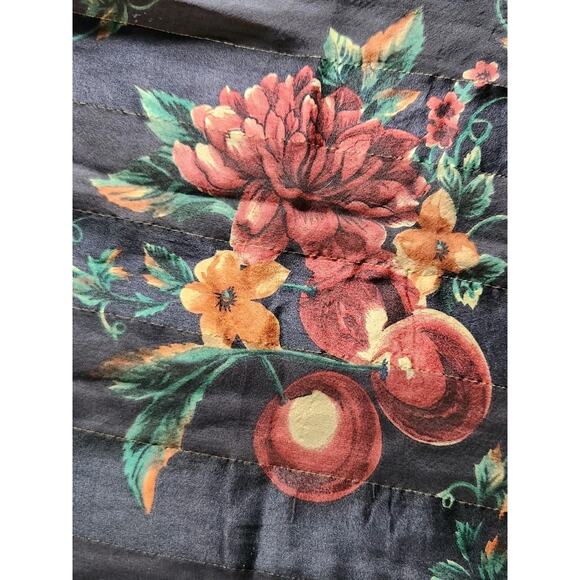 Vtg Unbranded Hand Rolled Still Life Floral Fruit Square Silk Scarf 30x30 In - Picture 3 of 5